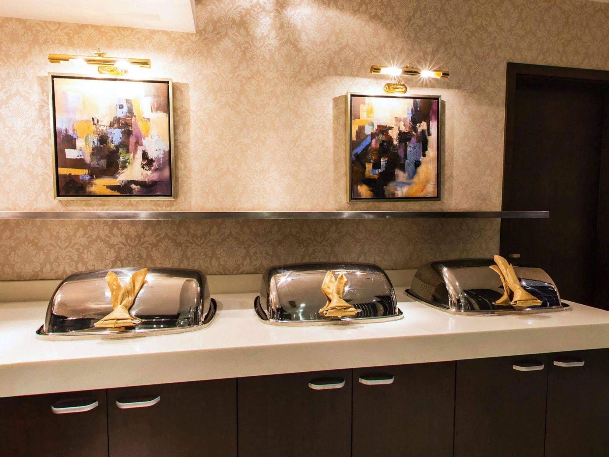 เจไอ โฮเทล เซี่ยงไฮ้ ซูเจียหุย Hotel ภายนอก รูปภาพ