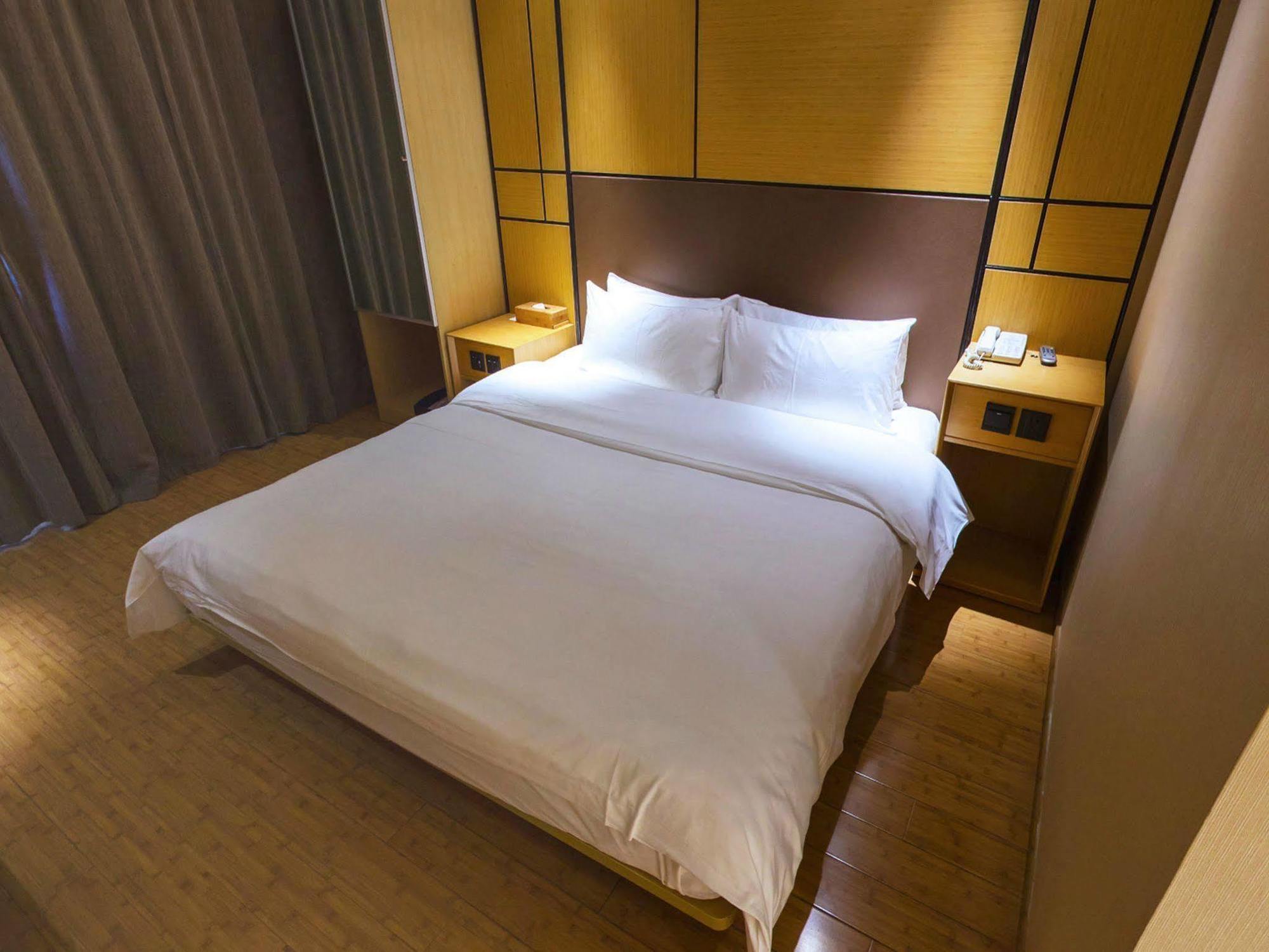 เจไอ โฮเทล เซี่ยงไฮ้ ซูเจียหุย Hotel ภายนอก รูปภาพ